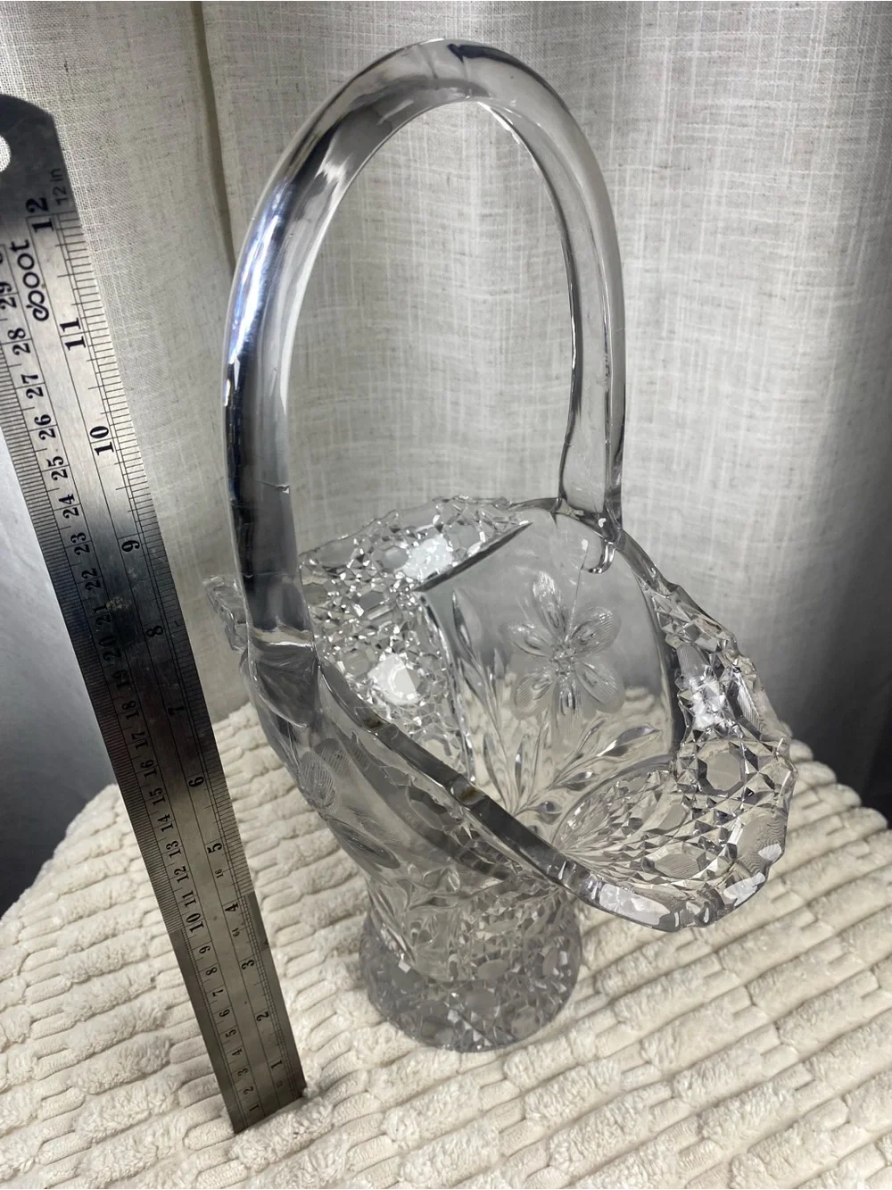 Vintage Crystal Glass Bride’s Basket Vase Flower Etched Starburst Base 11.5”